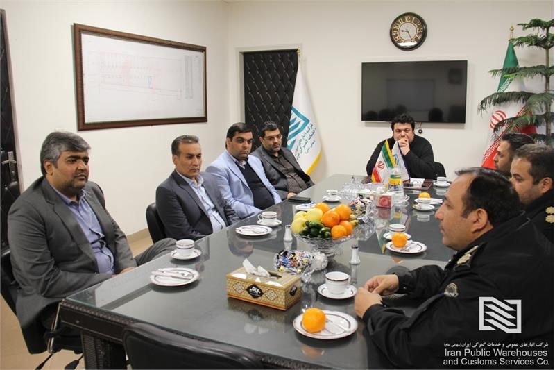 دیدار سرپرست شرکت انبارهای عمومی و خدمات گمرکی غرب با رییس کلانتری 179 خلیج‌فارس